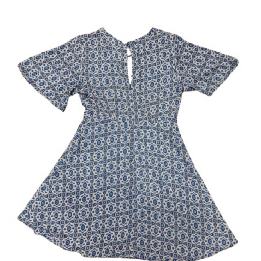 Lush Blue White Print Fit & Flare Mini Dress Boho Flutter Sleeve Size M - Picture 3 of 6